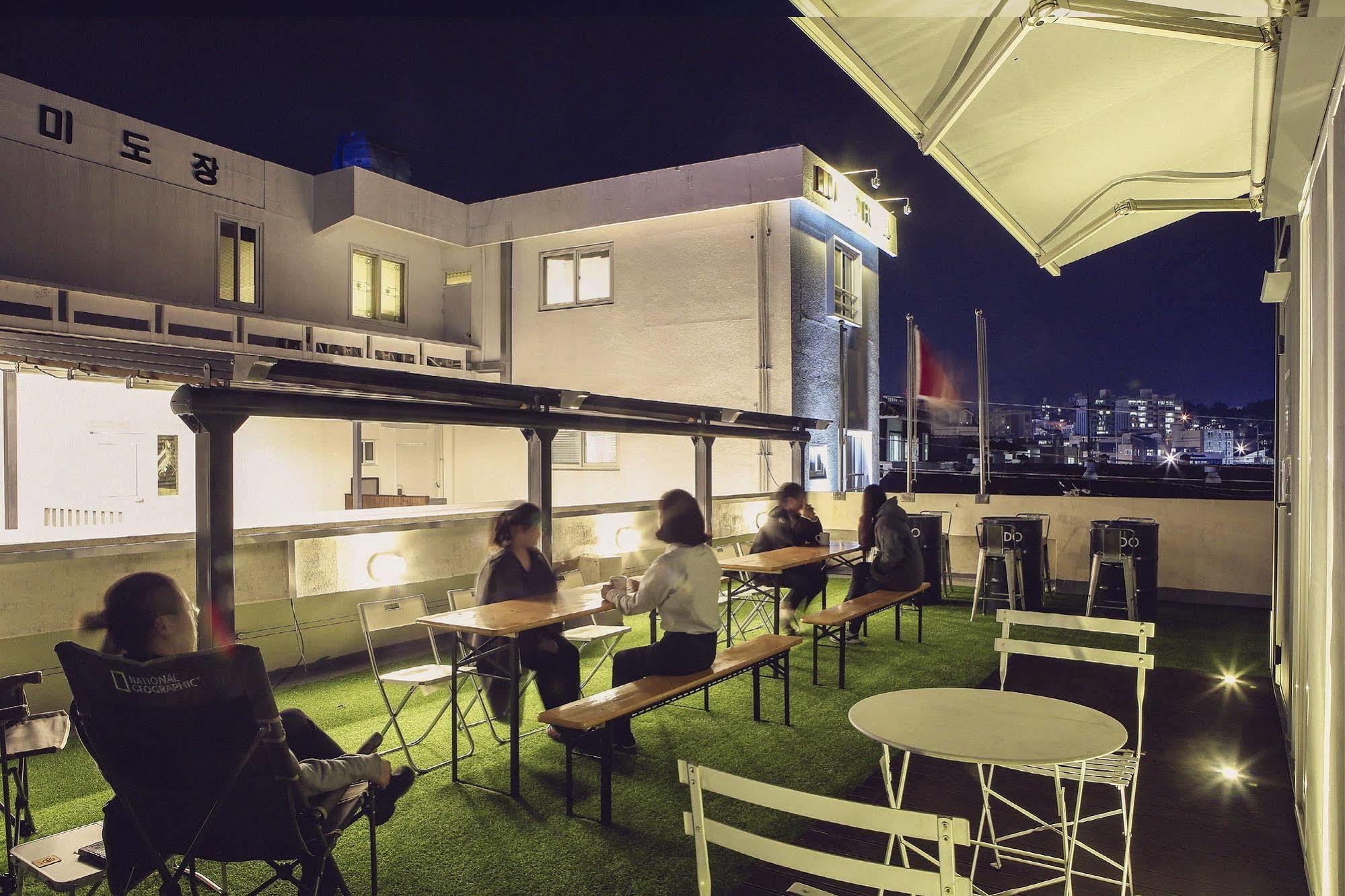 Mido Hostel Seogwipo Eksteriør bilde